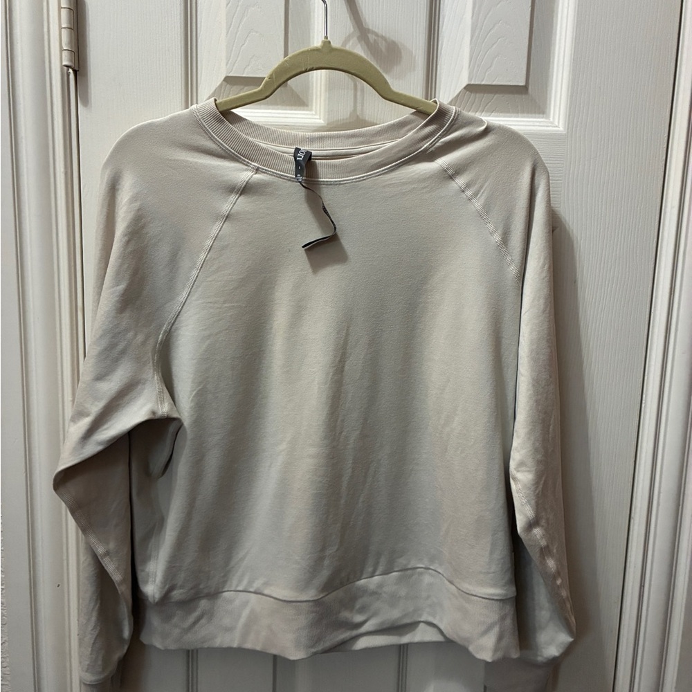 Vuori Women's Sweatshirt